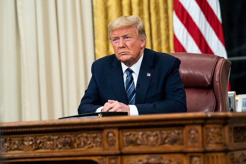 Администрация Трампа отказалась от апелляции по транспортному финансированию — но давление на траковую индустрию сохраняется