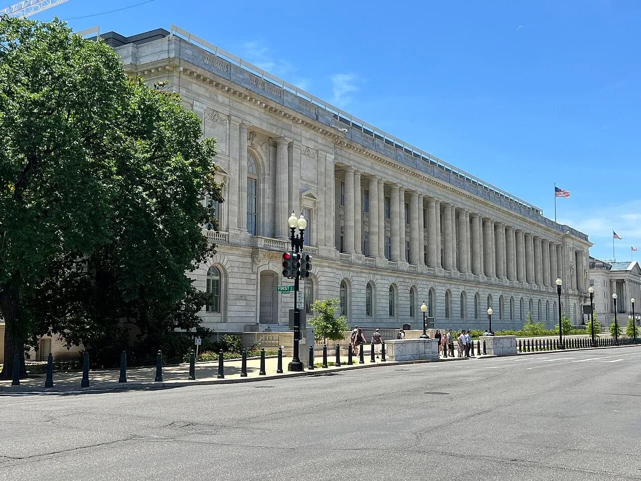 House Debates 'Non-Domiciled CDL Rule,' But Few Official Traces