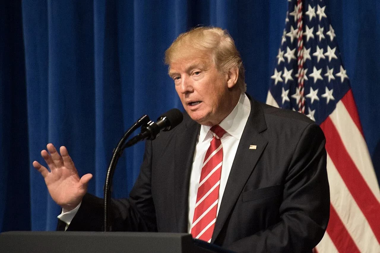 Trump Insists on Federal Ban on CDL for 'Illegal Immigrants'; Senator Banks Introduces 'Dalilah Law' Tied to DOT Funding