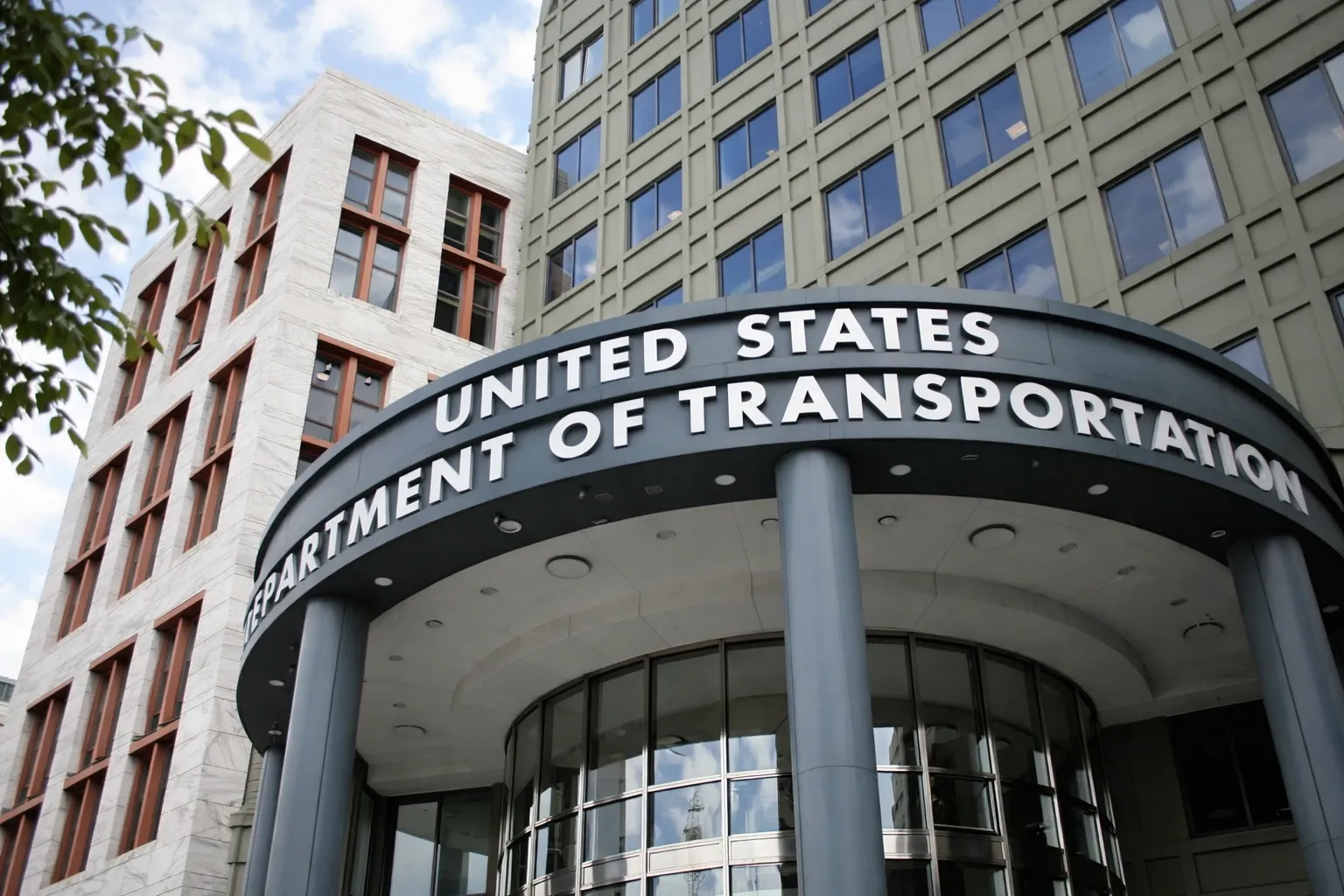 FMCSA, 비거주 CDL에 대한 규정 강화: 최종 규칙 FAQ로 주에 '필수 지침' 확립 및 상태 강등 가속화